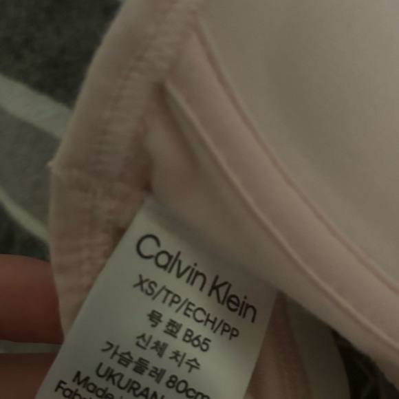 NWOT calvin klein light pink size xs padded cross back sports bra ! - Picture 6 of 6